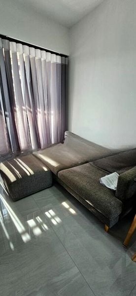 RIVERFRONT RESIDENCES 4