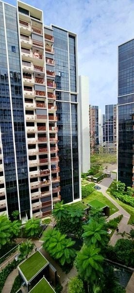 RIVERFRONT RESIDENCES 7