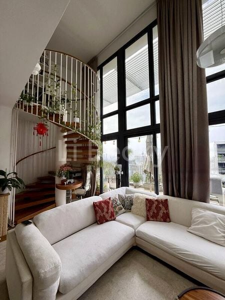 THE LAKEFRONT RESIDENCES 7