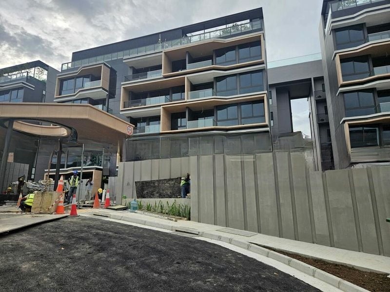 PEAK RESIDENCE 1