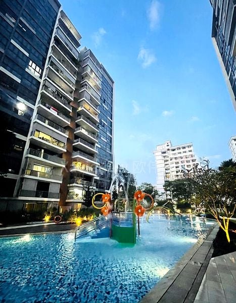 SKYPARK RESIDENCES 6