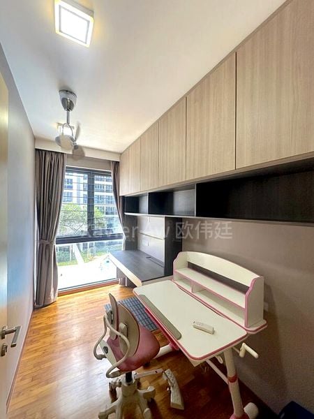 SKYPARK RESIDENCES 8