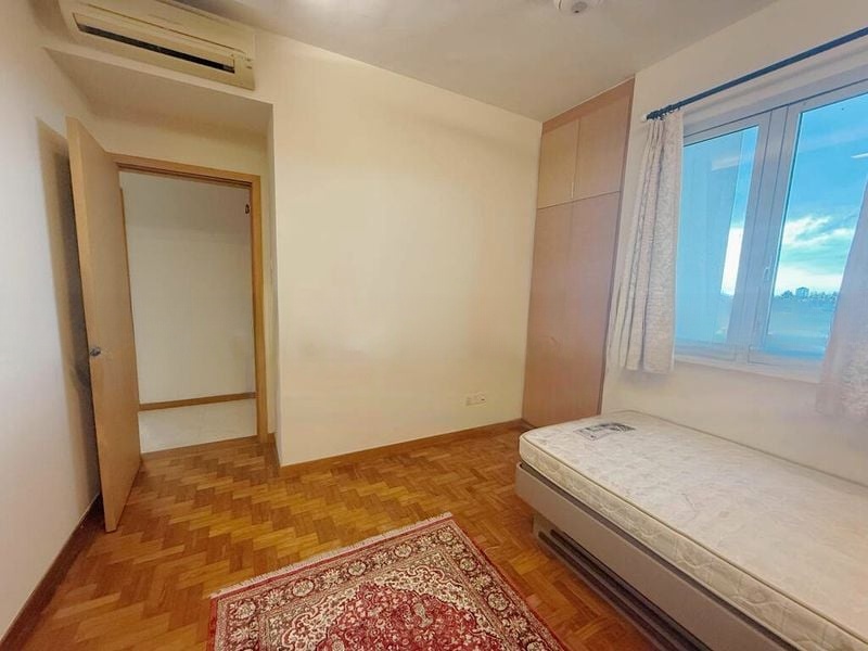 HILLVIEW REGENCY 7