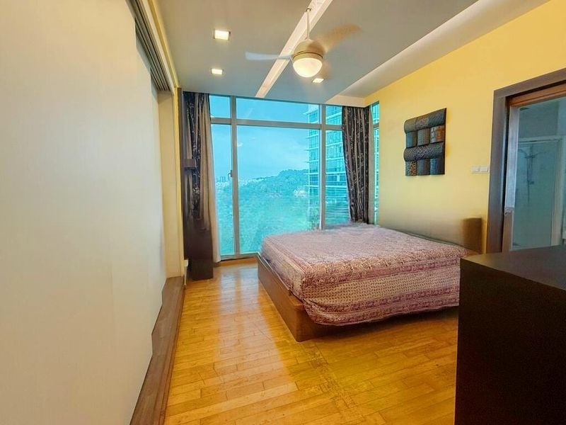 HILLVIEW REGENCY 6
