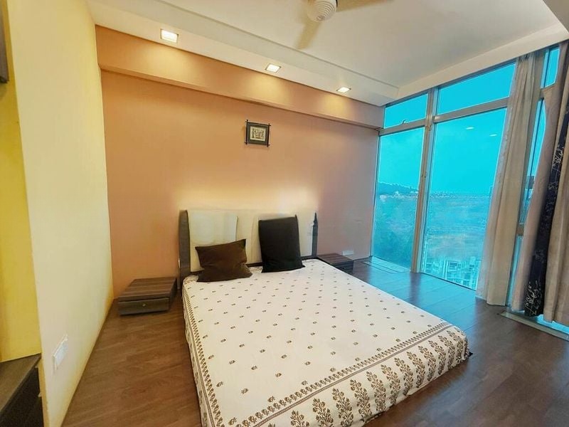 HILLVIEW REGENCY 5