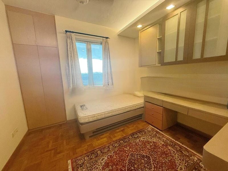 HILLVIEW REGENCY 2