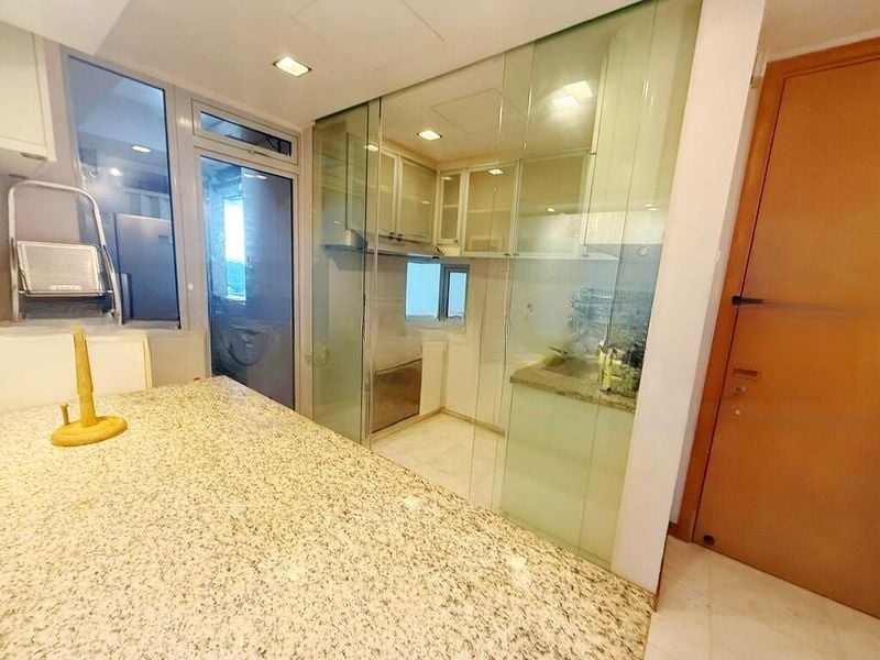 HILLVIEW REGENCY 8