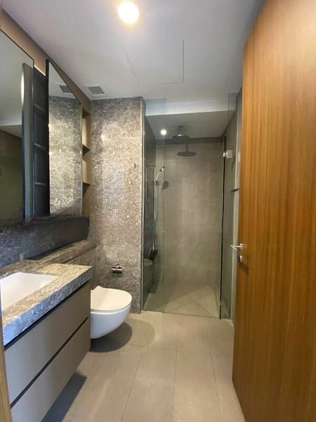 STIRLING RESIDENCES 5