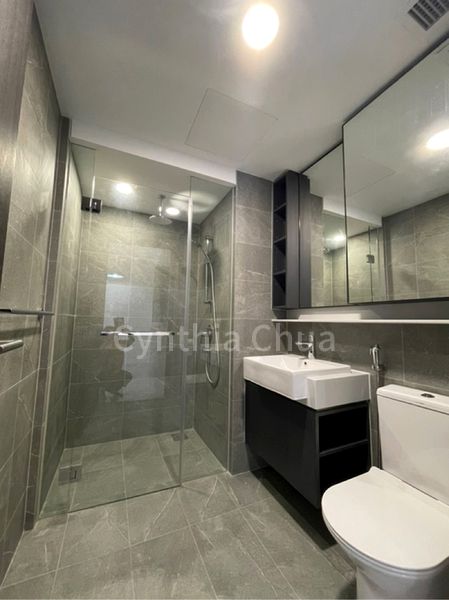 RIVERFRONT RESIDENCES 10