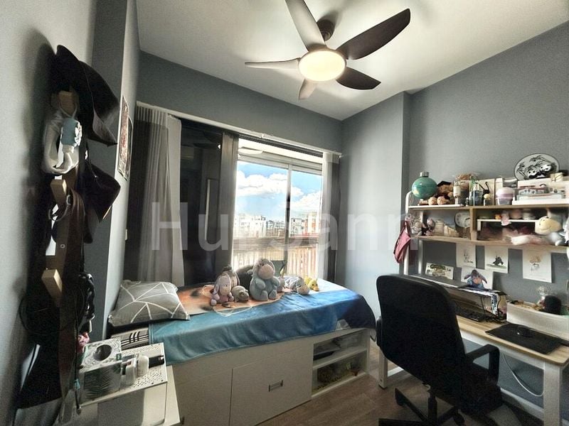 RIVERFRONT RESIDENCES 13