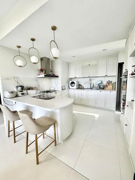 FORESQUE RESIDENCES 6