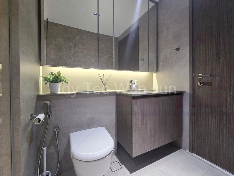 SEASIDE RESIDENCES 12