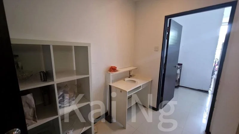 EMERALD APARTMENTS 3