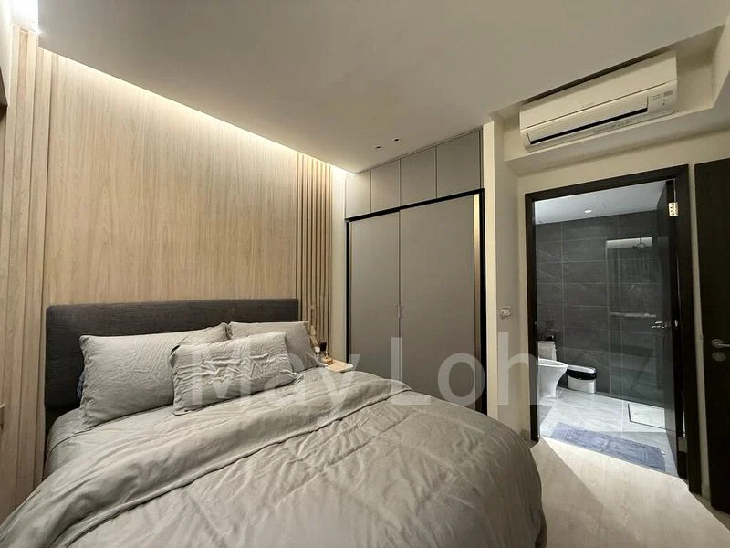 RIVERFRONT RESIDENCES 5