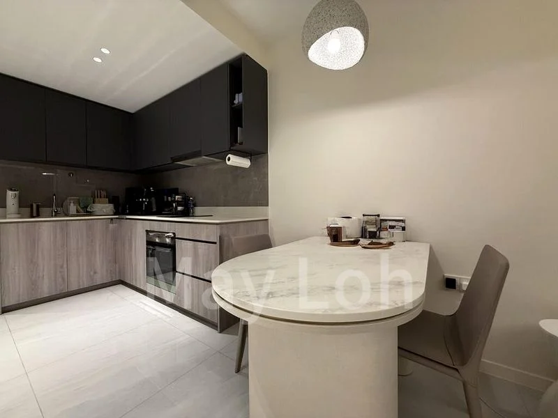 RIVERFRONT RESIDENCES 10