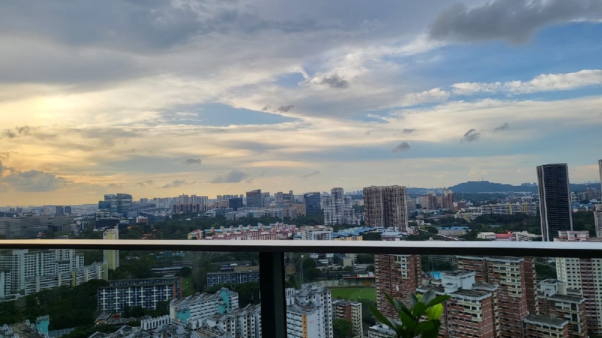 STIRLING RESIDENCES 4