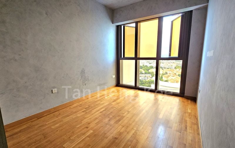 SEASIDE RESIDENCES 8