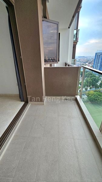 SEASIDE RESIDENCES 11