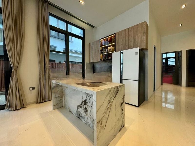 SEMBAWANG HILLS ESTATE 15