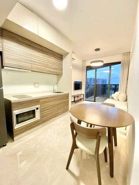 COMMONWEALTH TOWERS 5