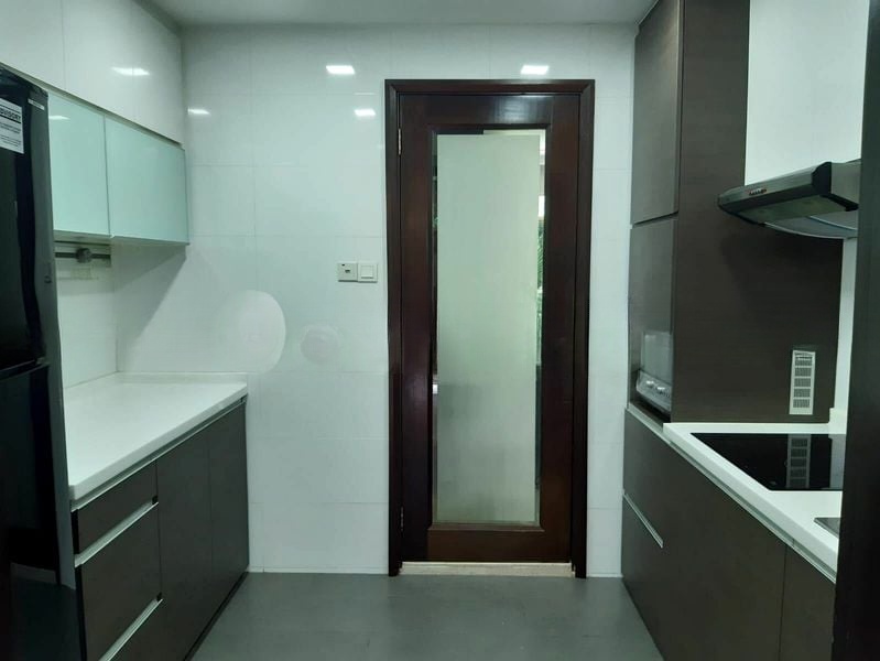 GILSTEAD 38 12