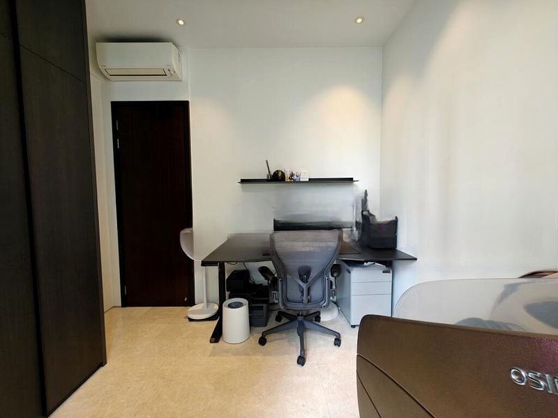 RESIDENCES AT 338A 9