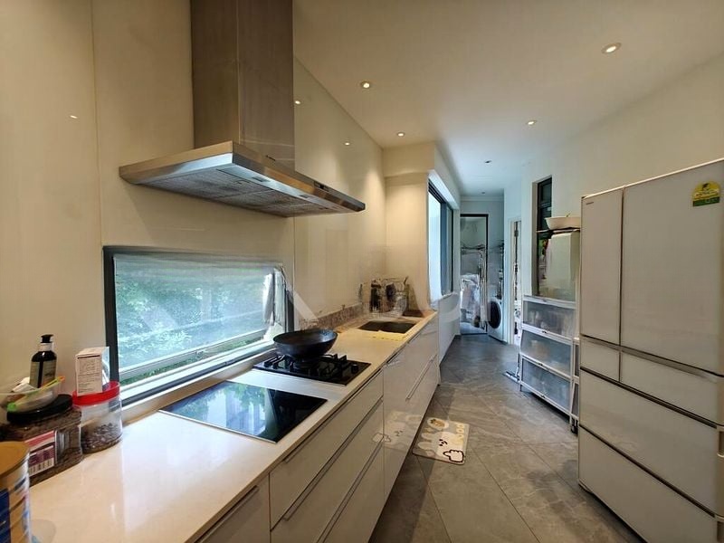 RESIDENCES AT 338A 3