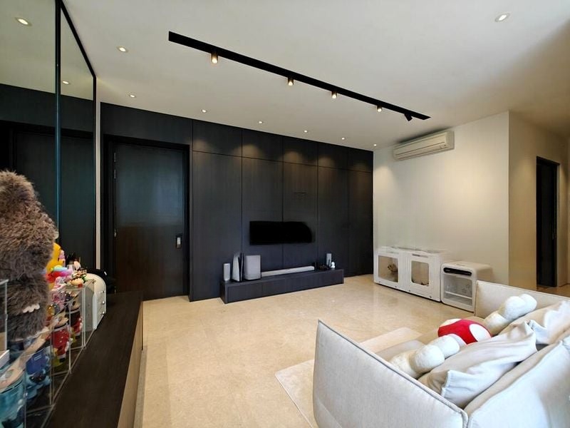 RESIDENCES AT 338A 12