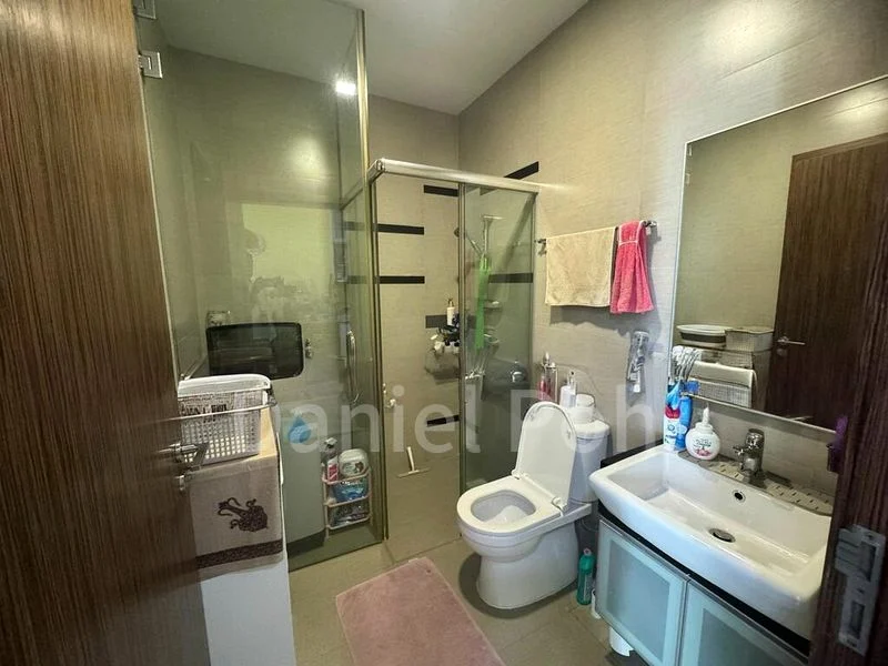 SUITES @ PAYA LEBAR 4