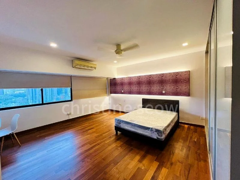 TOWNHOUSE APARTMENTS 3