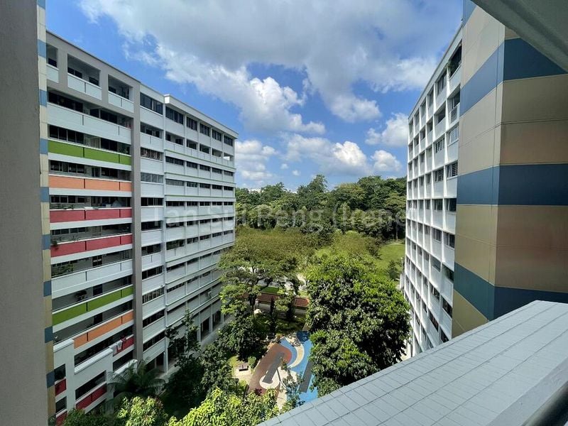 YISHUN AVE 11 5