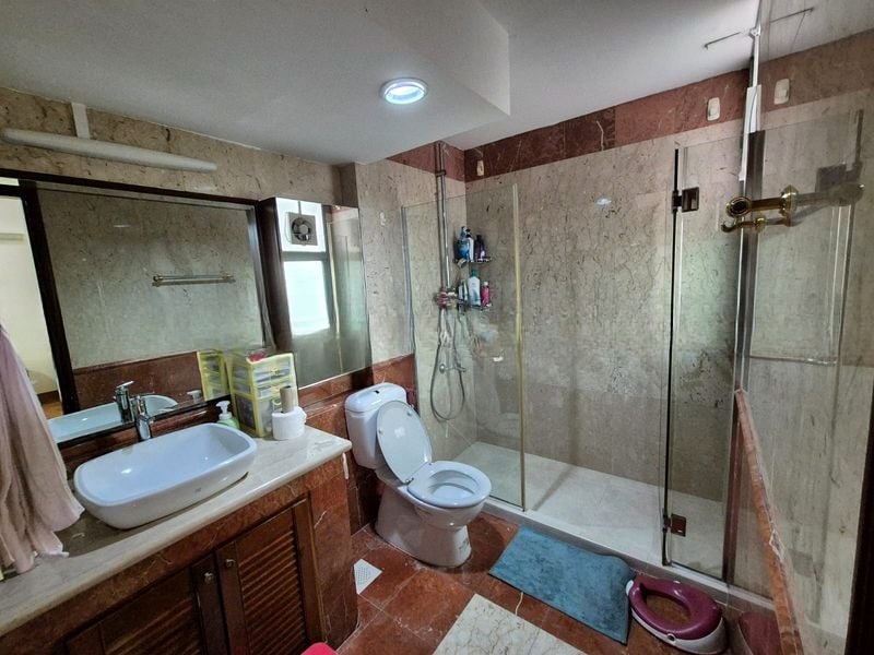 CASUARINA COVE 12