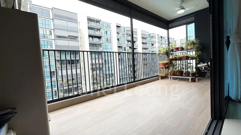 TREASURE AT TAMPINES 11