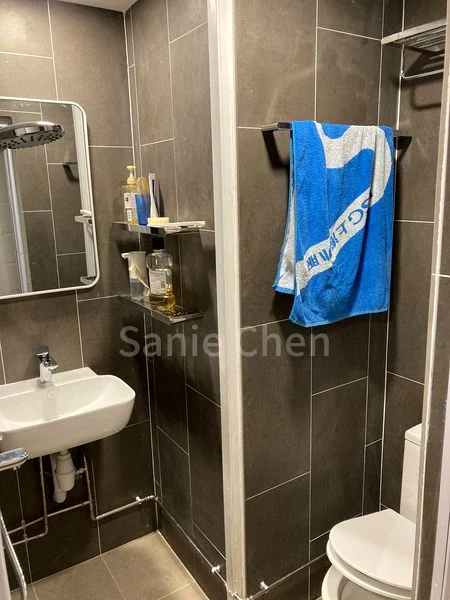 INTERNATIONAL PLAZA 4