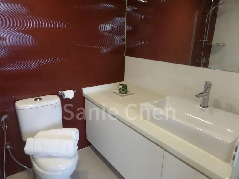 INTERNATIONAL PLAZA 5