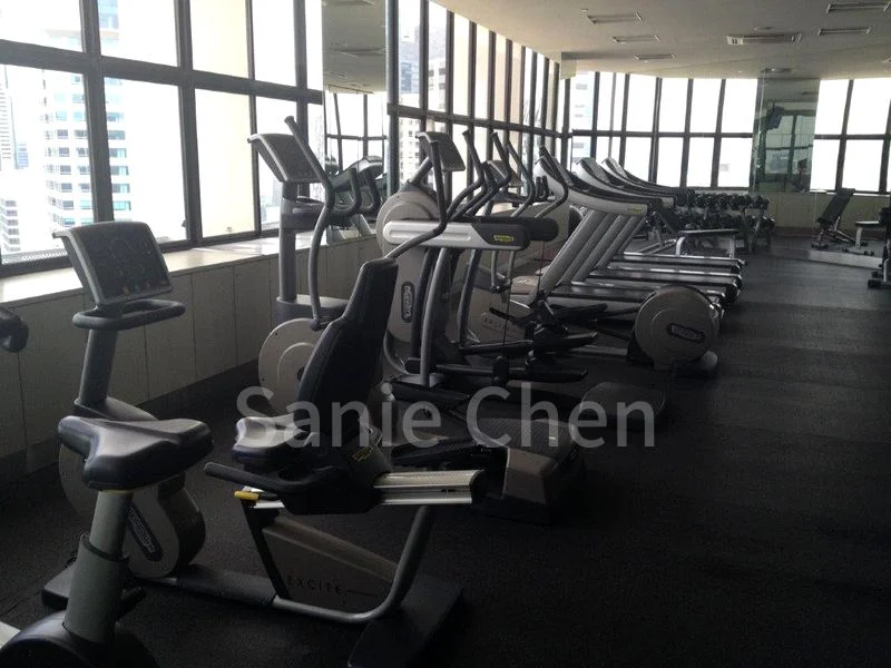 INTERNATIONAL PLAZA 14