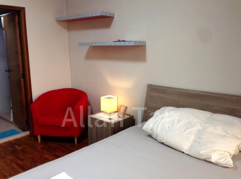 INTERNATIONAL PLAZA 11