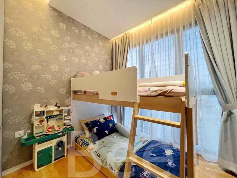 AVENUE SOUTH RESIDENCE 5