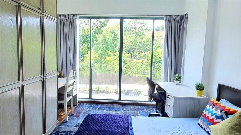 WEST BAY CONDOMINIUM 11