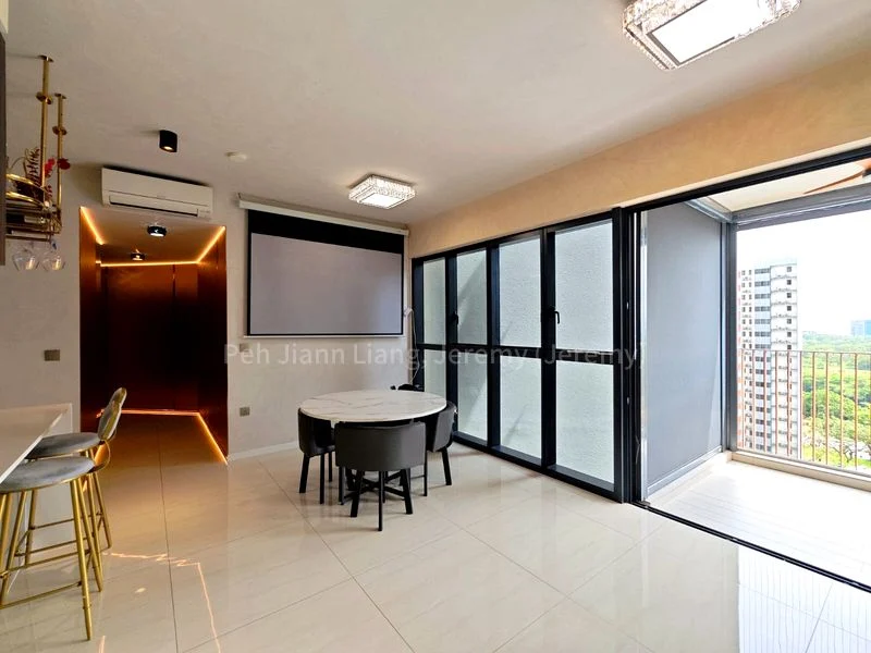 RIVERFRONT RESIDENCES 3