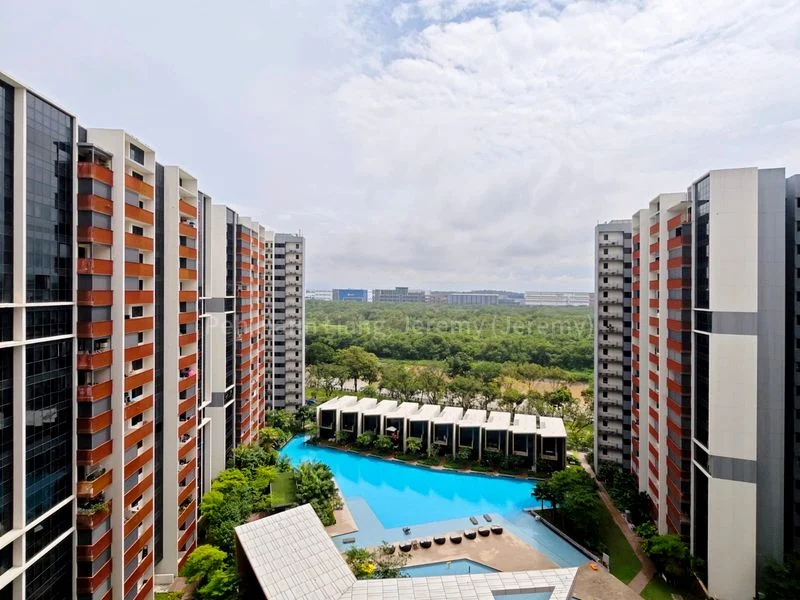 RIVERFRONT RESIDENCES 6