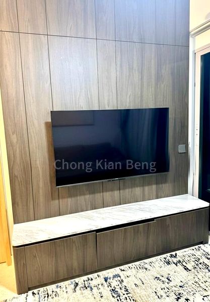 EIGHT RIVERSUITES 12