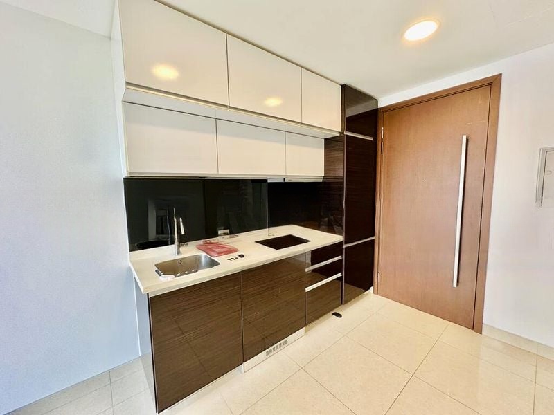 CENTRA RESIDENCE 4