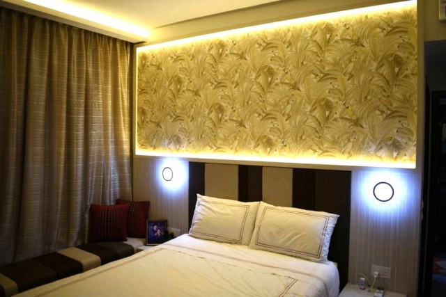 DUNMAN REGENCY 8