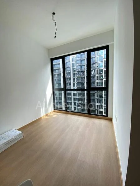 TREASURE AT TAMPINES 8