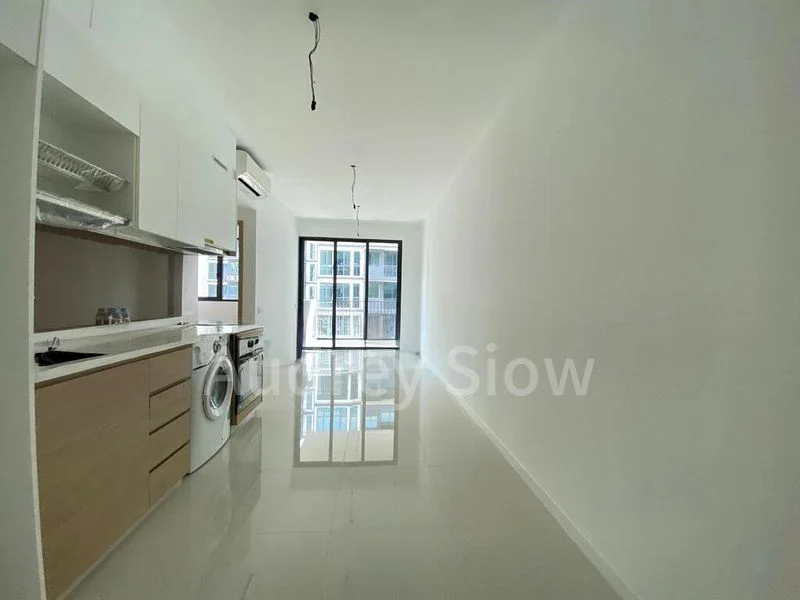 TREASURE AT TAMPINES 9