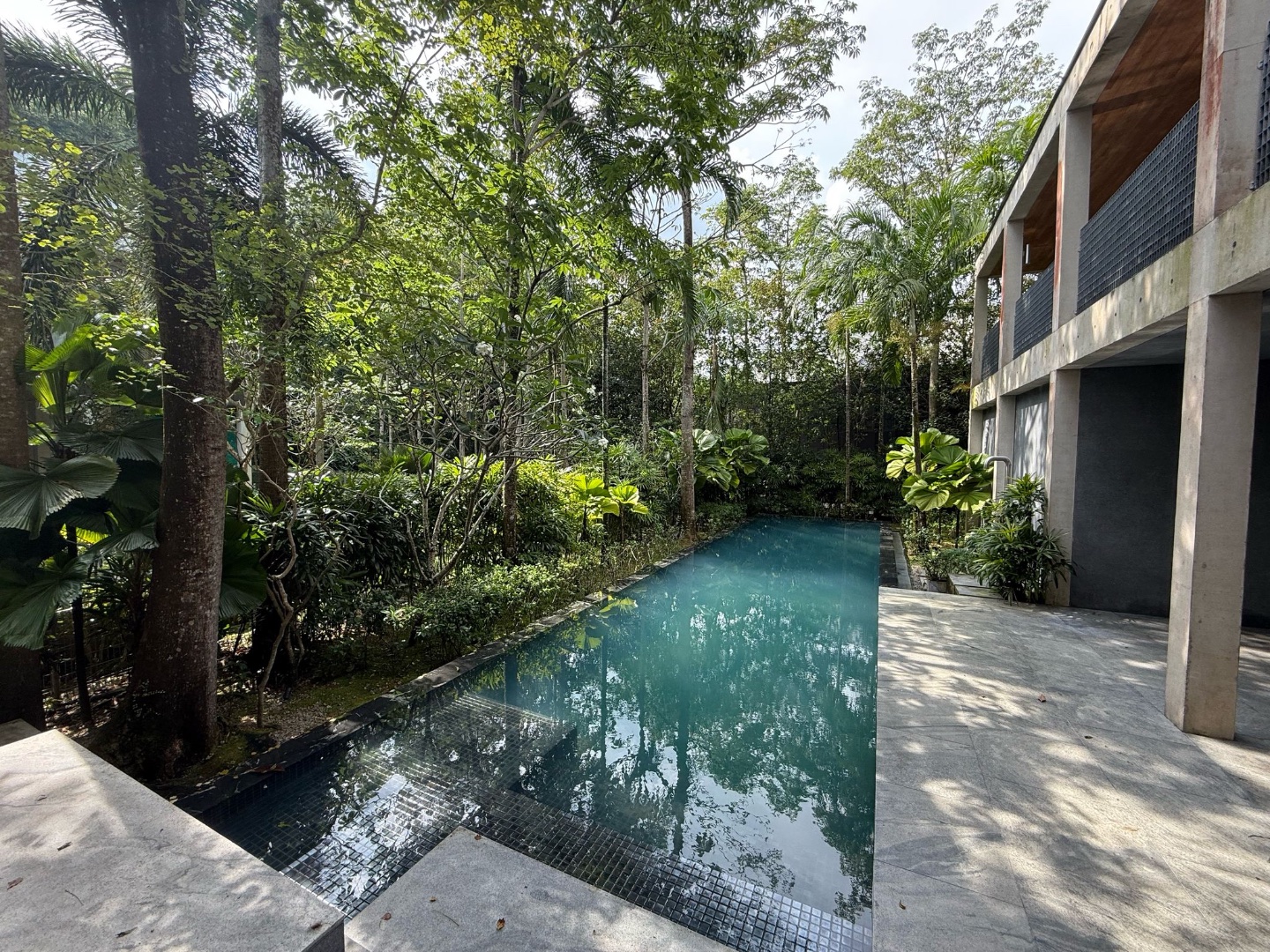 1 KING ALBERT PARK 7