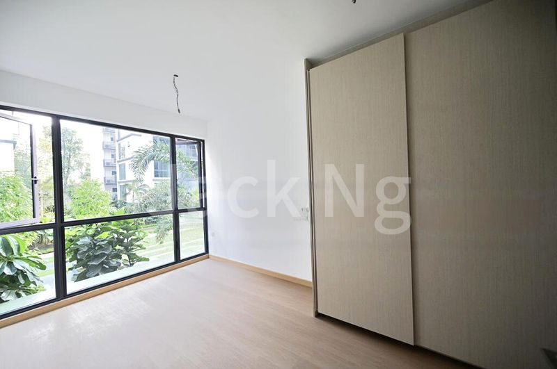 TREASURE AT TAMPINES 11