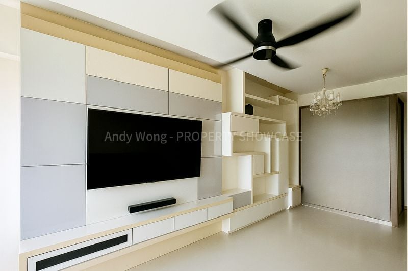 THE RIVERINE BY THE PARK 3