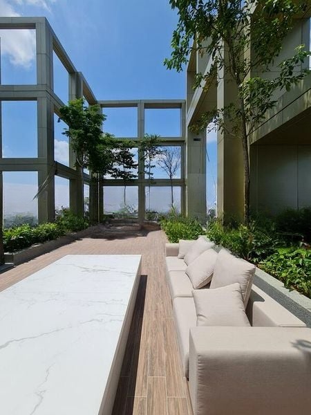 IRWELL HILL RESIDENCES 5